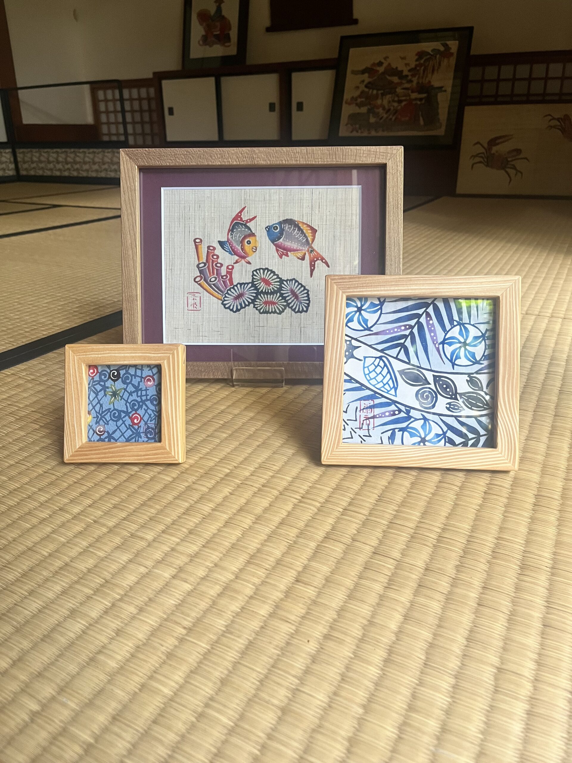 琉球紅型 額絵 城間栄順 魚籠に魚 沖縄 びんがた 型染め 琉球紅型 額絵 城間栄順 魚籠に魚 沖縄 びんがた 型染め 琉球